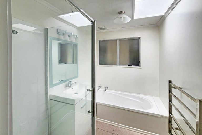 Photo of property in 3/231 Waterloo Road, Hutt Central, Lower Hutt, 5011