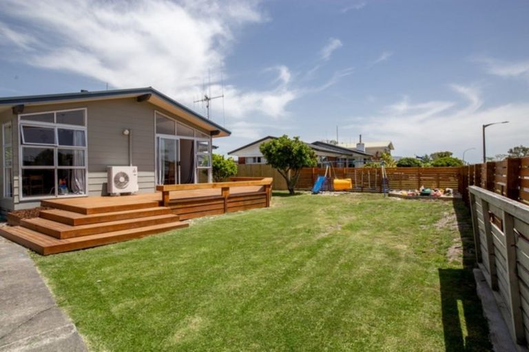 Photo of property in 9 Mahana Road, Ngatea, 3503
