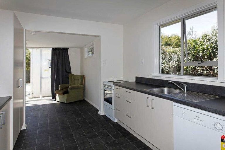 Photo of property in 46 Balgay Street, Upper Riccarton, Christchurch, 8041