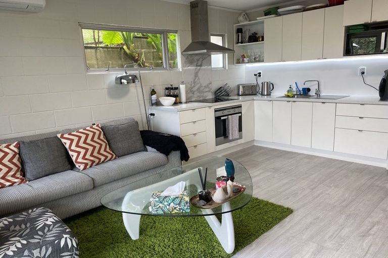 Photo of property in 1/23b Hillsborough Road, Hillsborough, Auckland, 1042