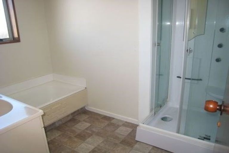 Photo of property in 29 Pateke Place, Bromley, Christchurch, 8062