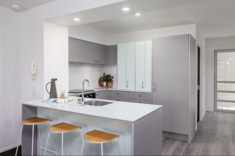 Photo of property in 1/272 Marine Parade, New Brighton, Christchurch, 8061