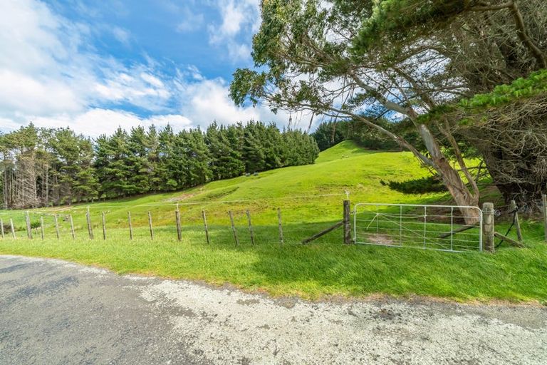 Photo of property in 97a Coroglen Rise, Pukerua Bay, 5026