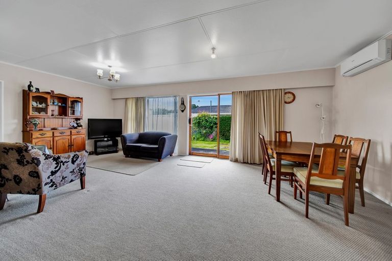 Photo of property in 21 Davidson Street, Hawera, 4610