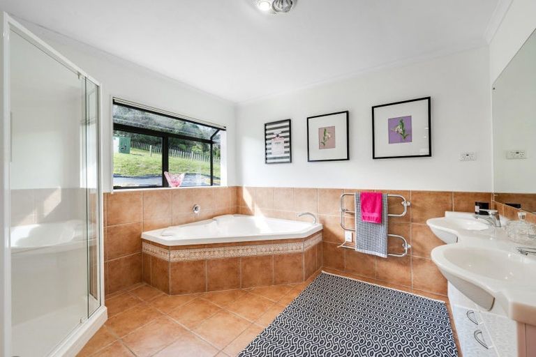 Photo of property in 32 Davies Road, Ramarama, Drury, 2579