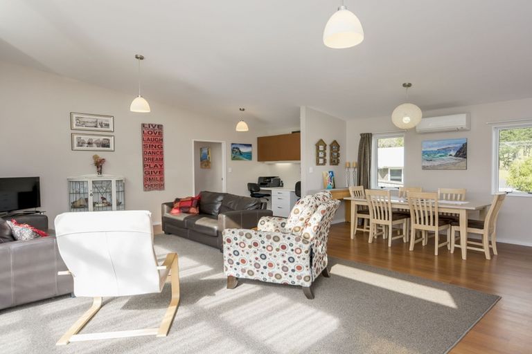 Photo of property in 26 Raptor Way, Welcome Bay, Tauranga, 3175