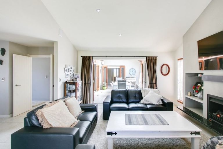 Photo of property in 11 Park Lane, Greenmeadows, Napier, 4112