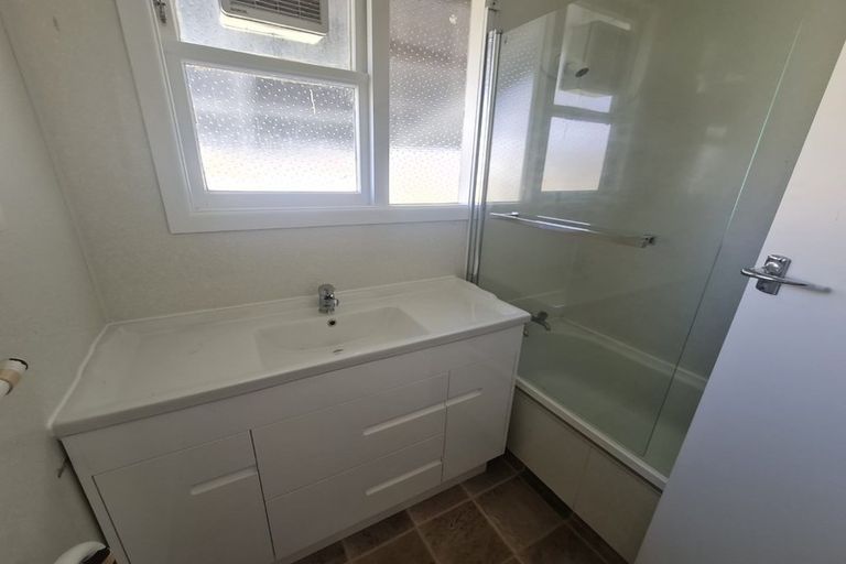 Photo of property in 18 Pedlar Street, Mangakakahi, Rotorua, 3015