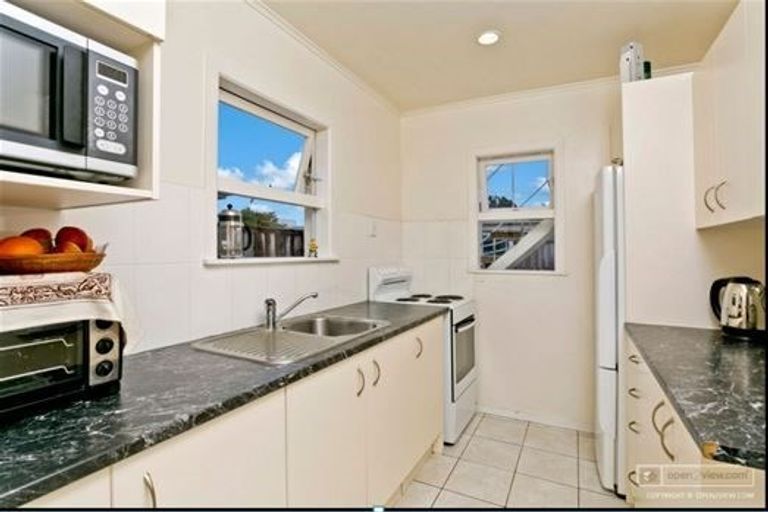 Photo of property in 3a Brook Street, Waiwhetu, Lower Hutt, 5010