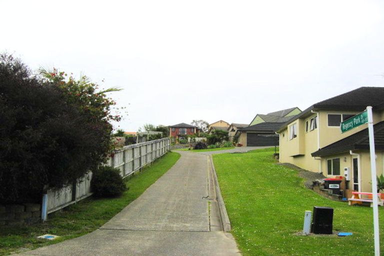 Photo of property in 51 Regency Park Drive, Gulf Harbour, Whangaparaoa, 0930