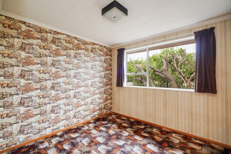 Photo of property in 102 Wicklow Street, Clifton, Invercargill, 9812