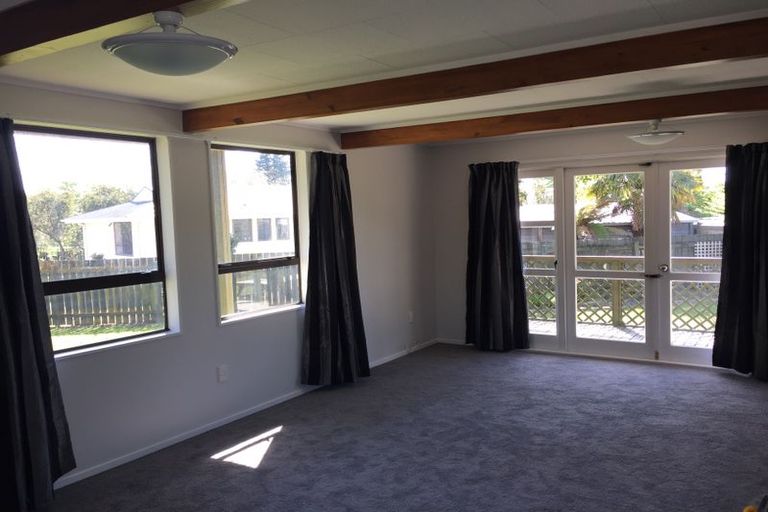 Photo of property in 3 Clarke Grove, Richmond Heights, Taupo, 3330