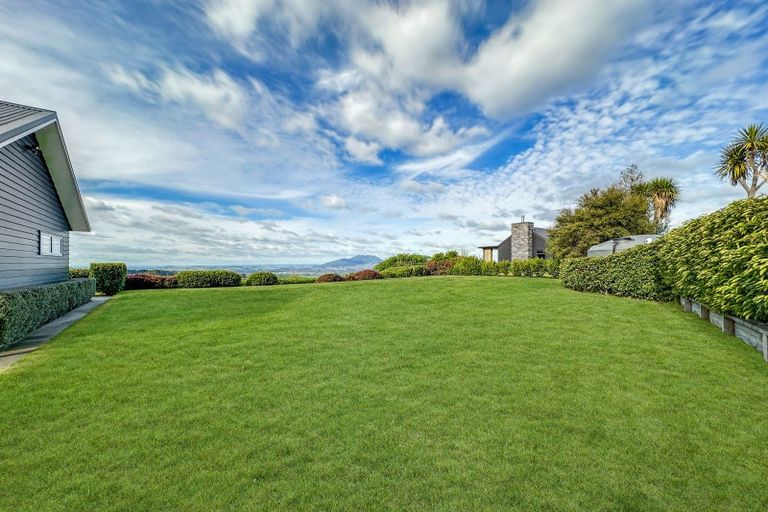 Photo of property in 97 Highland Drive, Acacia Bay, Taupo, 3385