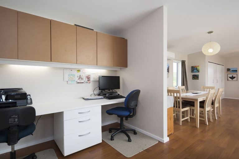 Photo of property in 26 Raptor Way, Welcome Bay, Tauranga, 3175