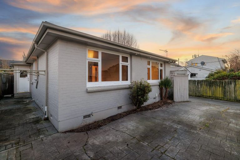 Photo of property in 1/27 Devonport Lane, St Albans, Christchurch, 8014