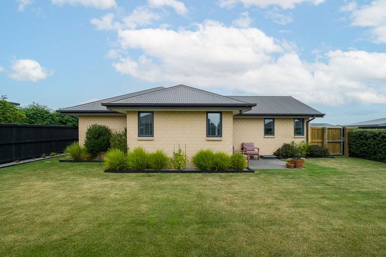Photo of property in 23 Wakeman Way, Kaiapoi, 7630