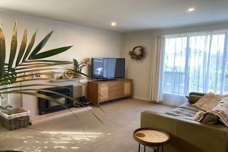 Photo of property in 12 Redgrave Street, Hoon Hay, Christchurch, 8025