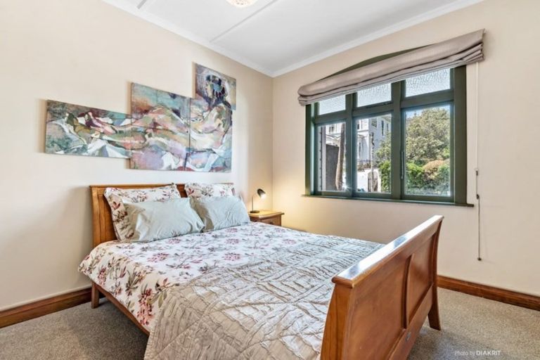 Photo of property in 14 Dee Street, Island Bay, Wellington, 6023