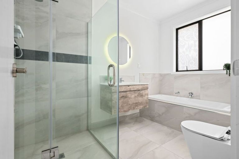 Photo of property in 5 Sydney Place, Flagstaff, Hamilton, 3210