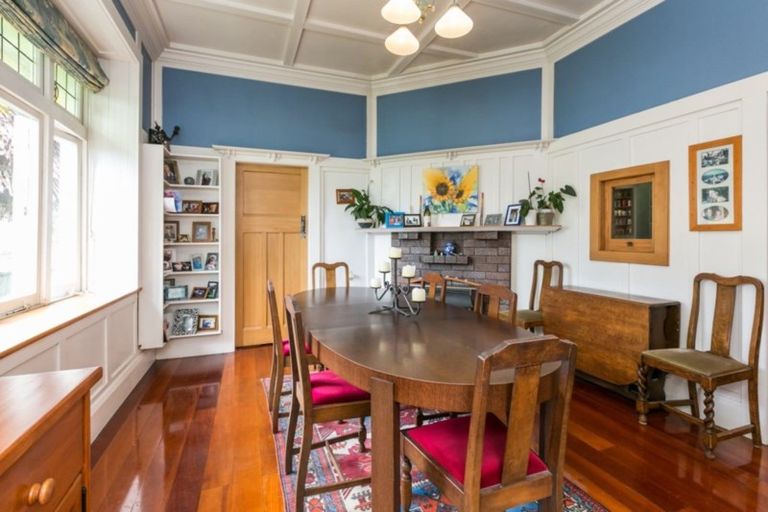 Photo of property in 13 Bay View Road, Bluff Hill, Napier, 4110