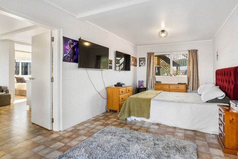 Photo of property in 127 Bruce Wallace Place, Whangamata, 3620