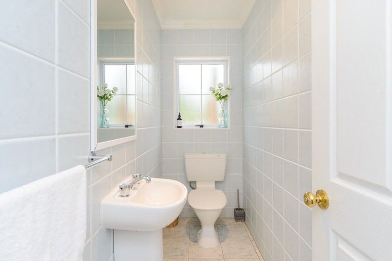 Photo of property in 22 Greenwood Place, Fitzherbert, Palmerston North, 4410