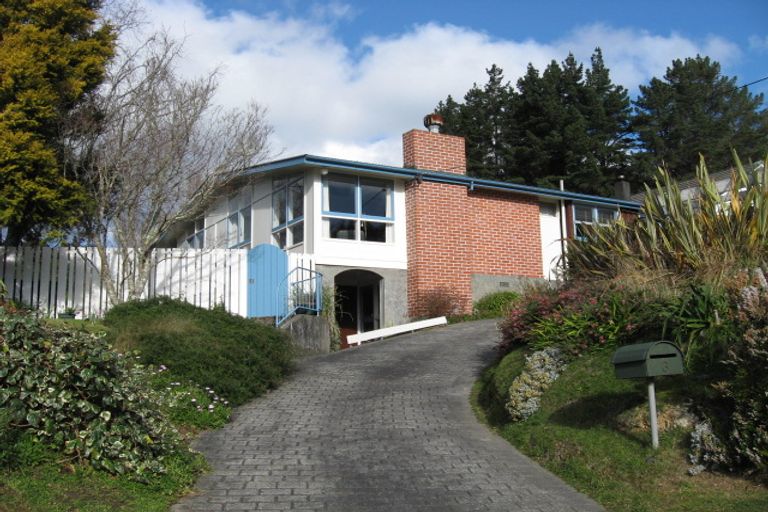 Photo of property in 3 Sheehy Grove, Wainuiomata, Lower Hutt, 5014