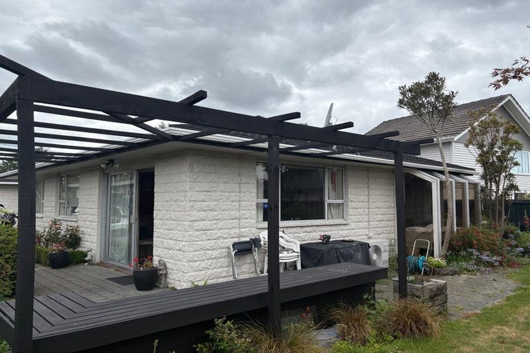 Photo of property in 2/315 Sawyers Arms Road, Bishopdale, Christchurch, 8053