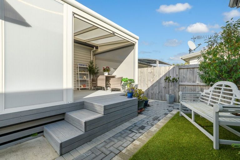 Photo of property in 11 Kamahi Crescent, Papamoa Beach, Papamoa, 3118