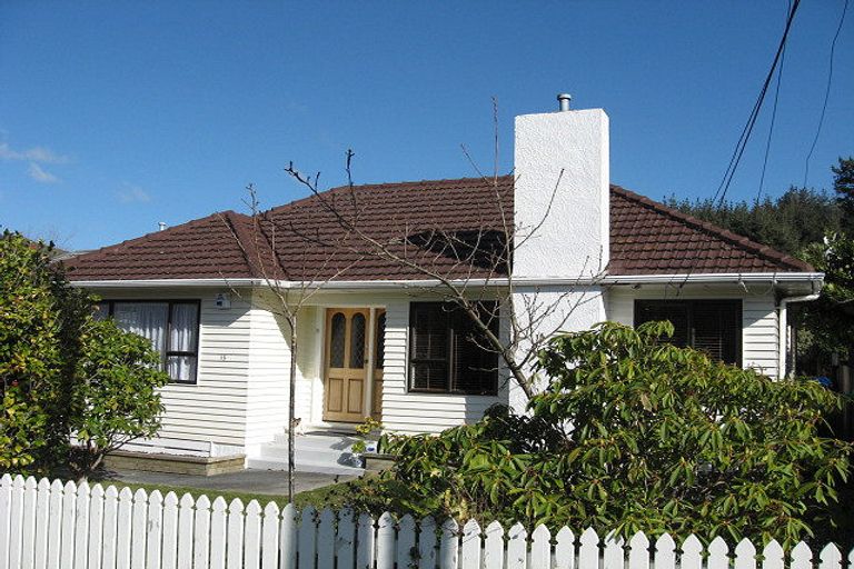 Photo of property in 15 Mcgowan Road, Wainuiomata, Lower Hutt, 5014