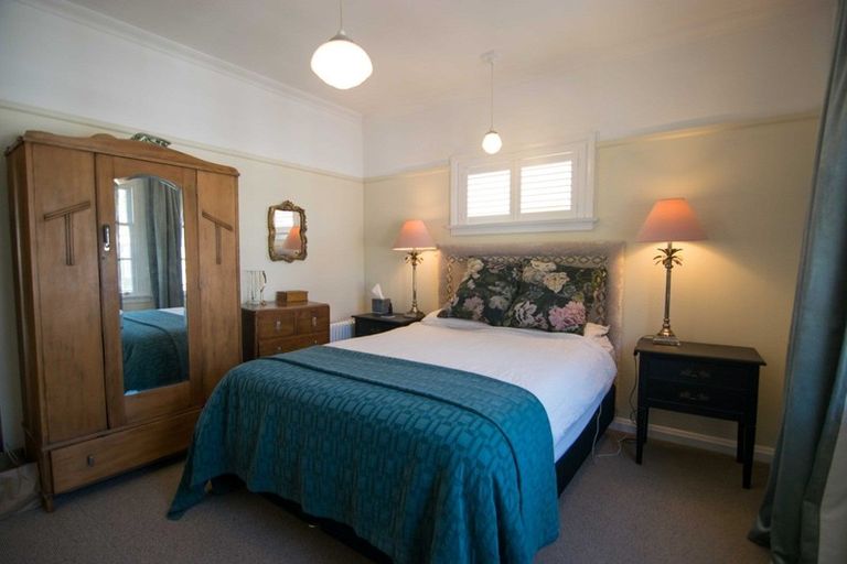 Photo of property in 2/332 Tinakori Road, Thorndon, Wellington, 6011