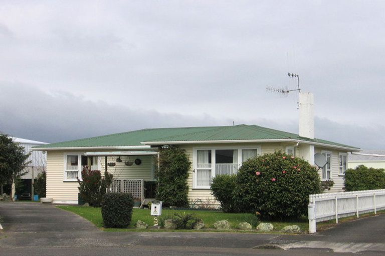 Photo of property in 4 Rodney Street, Levin, 5510
