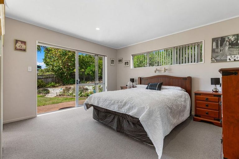 Photo of property in 24 Picasso Drive, West Harbour, Auckland, 0618
