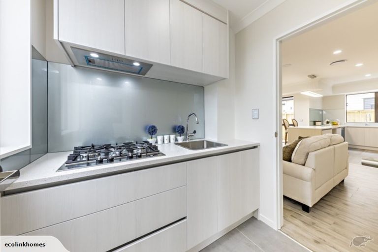 Photo of property in 11 Lavey Road, Flat Bush, Auckland, 2019