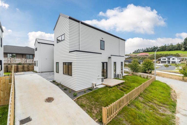 Photo of property in 11b Endurance Rise, Orewa, 0931