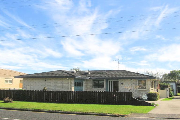 Photo of property in 57 Ngatai Road, Otumoetai, Tauranga, 3110