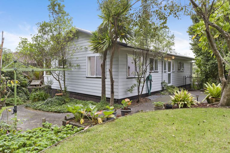 Photo of property in 29 Shetland Street, Glen Eden, Auckland, 0602