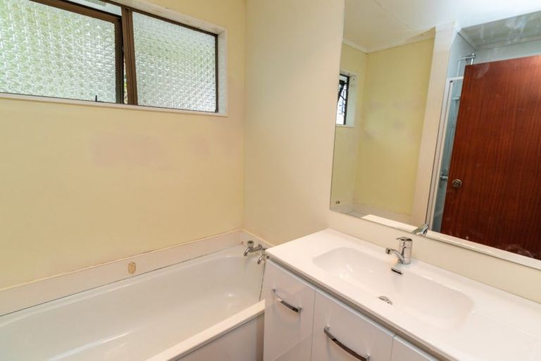 Photo of property in 10a Stonefield Place, Johnsonville, Wellington, 6037
