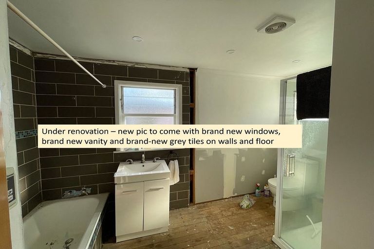 Photo of property in 4 Dorset Crescent, Hokowhitu, Palmerston North, 4410