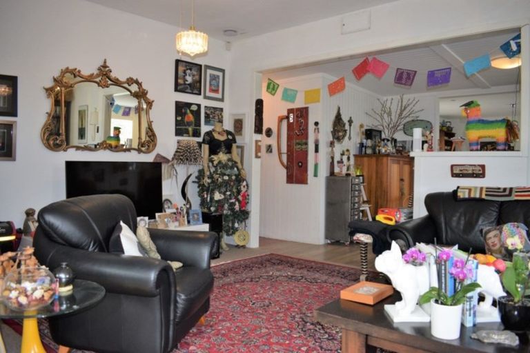 Photo of property in 19 Bell Street, Otaki, 5512