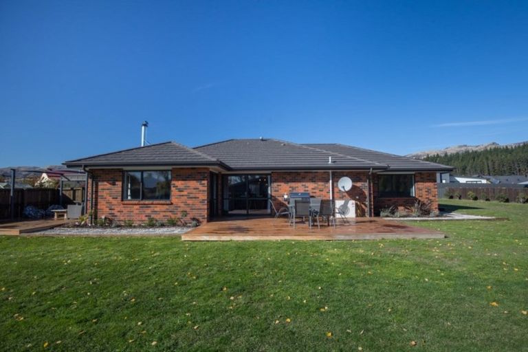 Photo of property in 26 Alice Burn Drive, Luggate, Cromwell, 9383