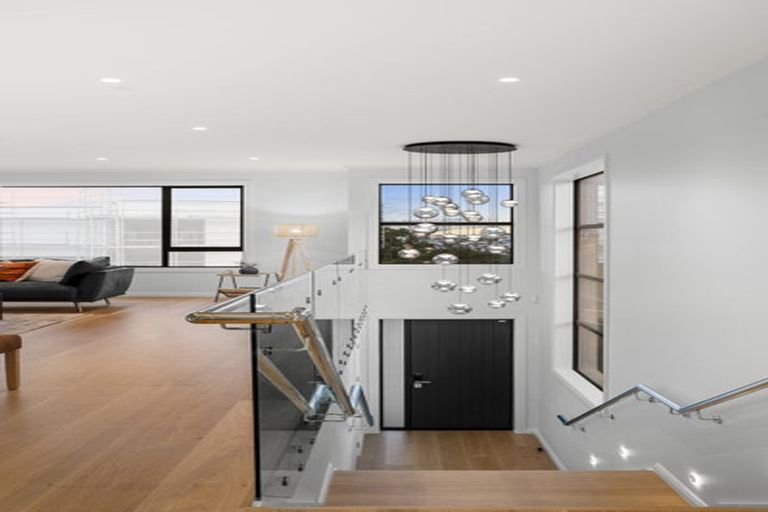 Photo of property in 12 Makumaku Place, Long Bay, Auckland, 0630