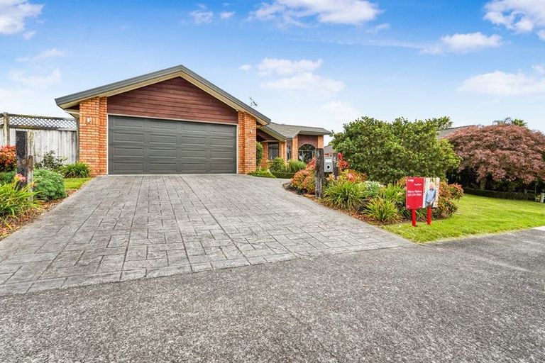 Photo of property in 42 Bramley Drive, Rototuna, Hamilton, 3210