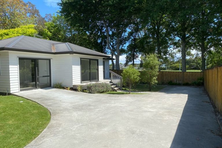 Photo of property in 40 Trinidad Road, Sunnynook, Auckland, 0620