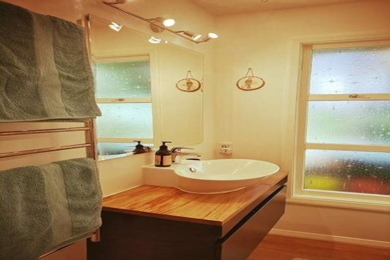 Photo of property in 8 Thompson Terrace, Toi Toi, Nelson, 7010