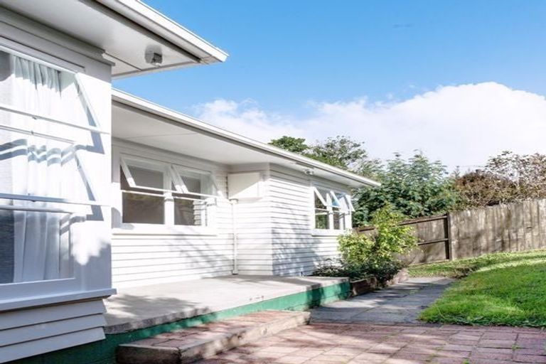 Photo of property in 1/17 Waipa Street, Birkenhead, Auckland, 0626