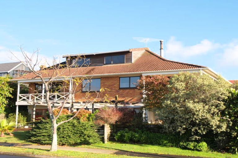 Photo of property in 4 Stevenson Way, Cockle Bay, Auckland, 2014