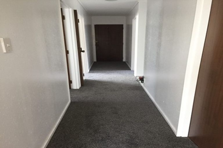 Photo of property in 1/124 Hutchinson Avenue, New Lynn, Auckland, 0600