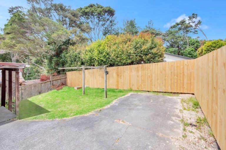 Photo of property in 1/7 Classic Grove, Bayview, Auckland, 0629