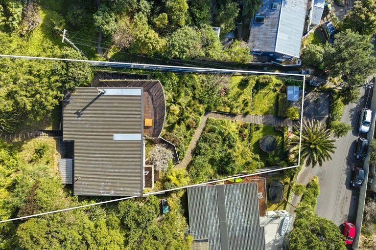 Photo of property in 40 Rona Street, Eastbourne, Lower Hutt, 5013